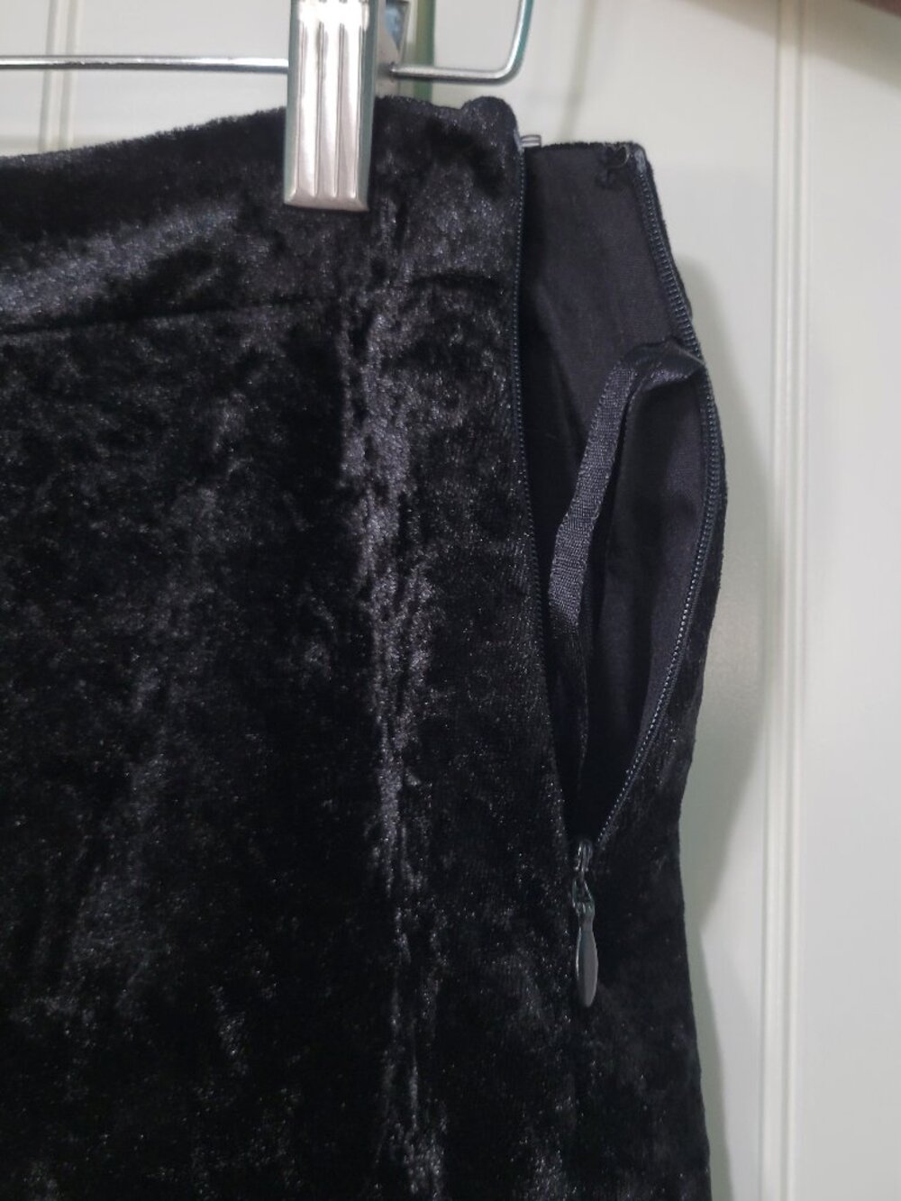 Whimsigoth Craft Practical Magic Witch Black Crushed Velvet Ruffle Hem Skirt - Picture 5 of 10